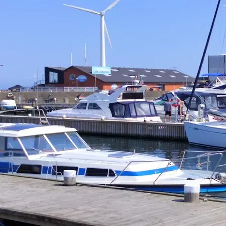 Line - 10m From The Sea By Interhome * Glesborg